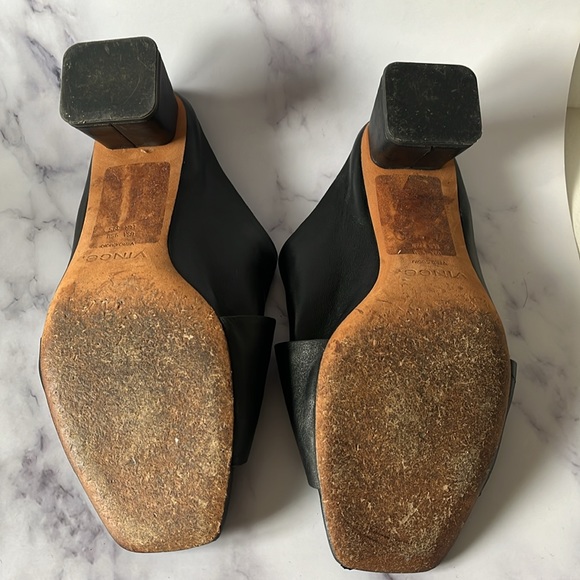 Pair Preowned Vince Vero Cuoio Black Leather Women’s Sz 9 1/2 Slip-on Mules - Picture 6 of 8